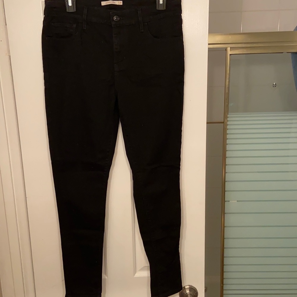 Levi Super Skinny Black jeans